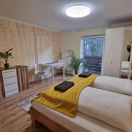 Salzburg Living Homestay *